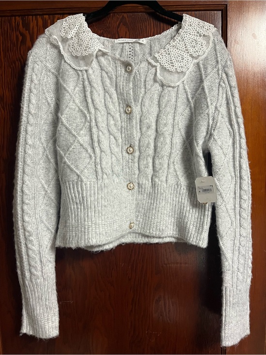 Altar'd State Sweaters - Altar'd State Lace-Collar Cable Knit Cardigan - Light Heather Gray NWT